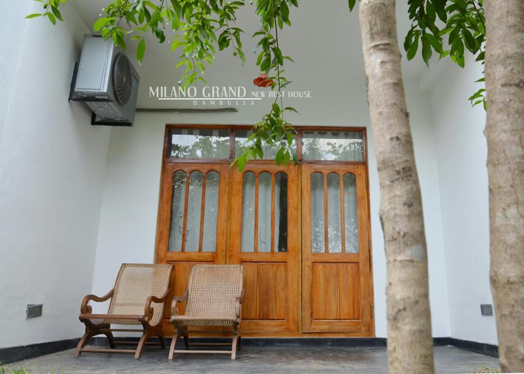 Milano Grand Hotell Dambulla Exteriör bild