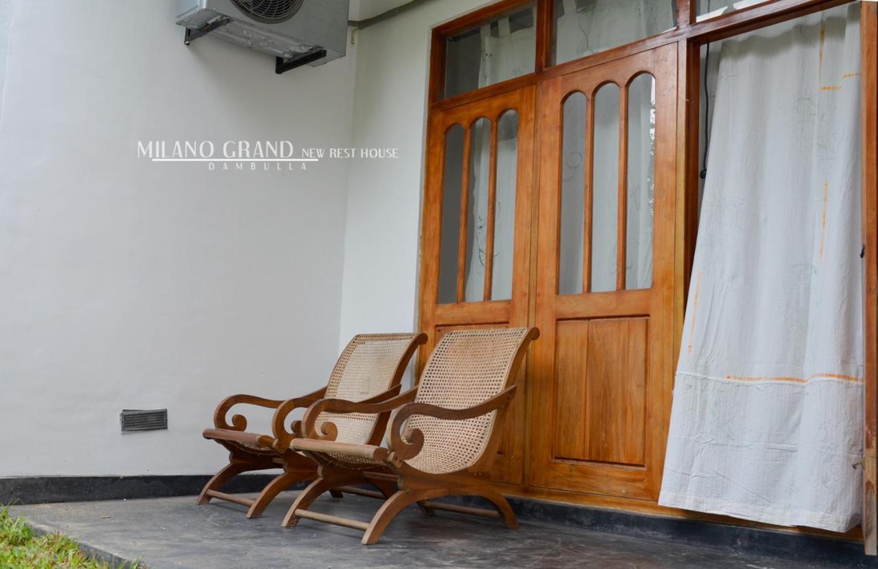 Milano Grand Hotell Dambulla Exteriör bild